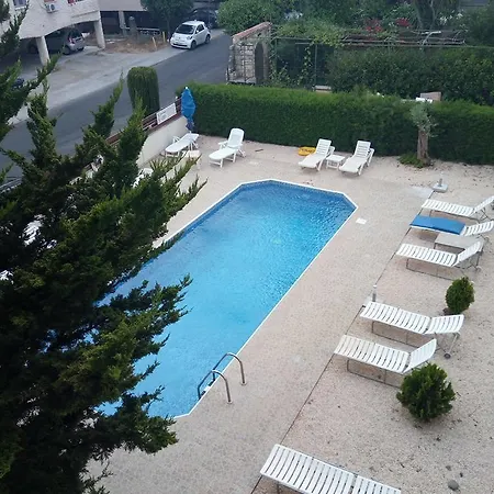 Apartamento Anthi Court - One Bed With A Pool Near Dasoudi Area Limassol