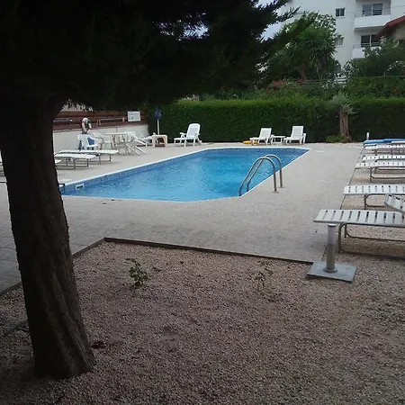 Anthi Court - One Bed With A Pool Near Dasoudi Area Λεμεσός
